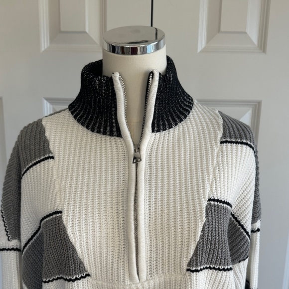 Elan Gray White Wide Striped Quarter Zip Pullover Knit Cowl Neck Sweater Size S - Picture 3 of 11